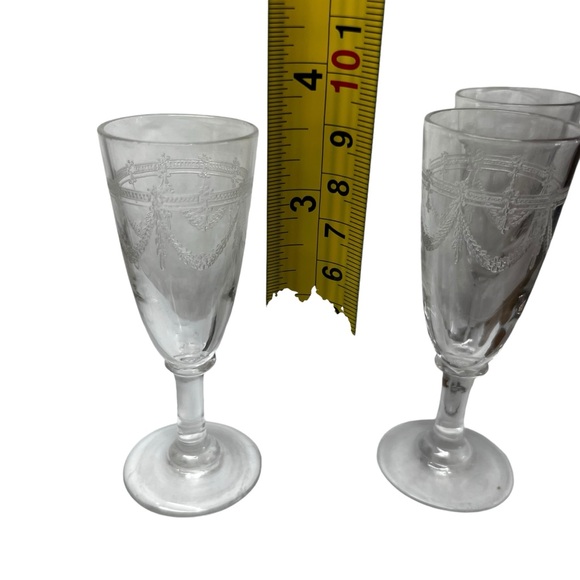 Vintage Etched Cordial Glasses, Shot Glasses, Liqueurs - Picture 5 of 6